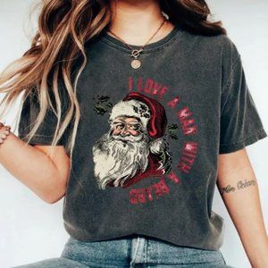 NWT! I love a man with a heard Holiday tee shirt